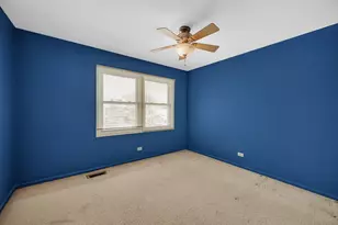 1818 Hawk Ln, Elk Grove Village, IL 60007 - Photo 21