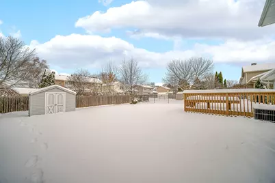 1818 Hawk Lane, Elk Grove Village, IL 60007 - Photo 25