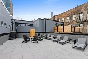 153 W Ohio St, Chicago, IL 60654 - Photo 13