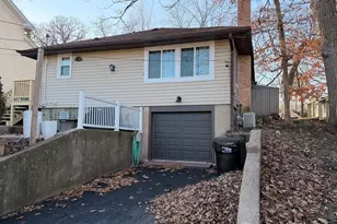 28048 N Hickory Ln, Wauconda, IL 60084 - Photo 1