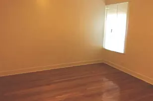 6926 S Paxton Ave, Chicago, IL 60649 - Photo 7