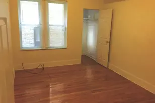 6926 S Paxton Ave, Chicago, IL 60649 - Photo 5