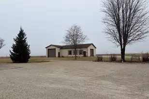 3047 E 11th Rd, Utica, IL 61373 - Photo 55