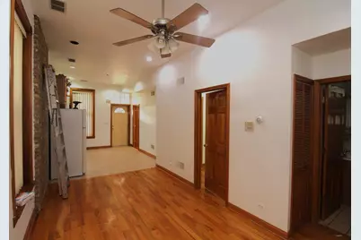 1335 W Huron Street #1R, Chicago, IL 60642 - Photo 3