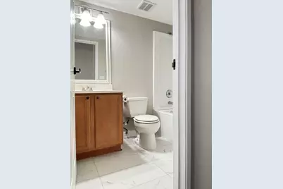 [Address not provided], Lisle, IL 60532 - Photo 21