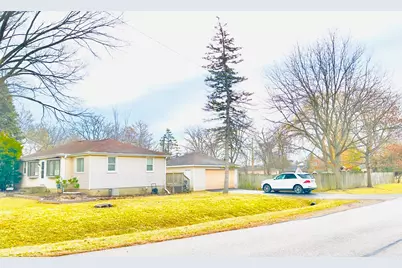 15275 W Walnut Drive, Deerfield, IL 60015 - Photo 1