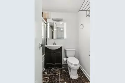 655 W Irving Park Road #5502, Chicago, IL 60613 - Photo 15