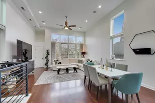 1044 N Wolcott Ave, Chicago, IL 60622 - Photo 3