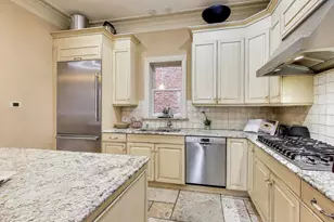 1919 S Prairie Ave, Chicago, IL 60616 - Photo 7