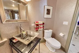 1919 S Prairie Ave, Chicago, IL 60616 - Photo 17