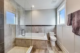 6555 N Oxford Ave, Chicago, IL 60631 - Photo 11