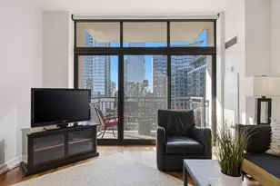 1322 S Prairie Ave, Chicago, IL 60605 - Photo 9