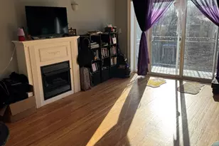 2008 W Greenleaf Ave, Chicago, IL 60645 - Photo 5