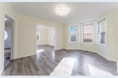 644 S McAlister Avenue, Waukegan, IL 60085 - Photo 5