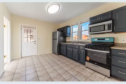 644 S McAlister Avenue, Waukegan, IL 60085 - Photo 3