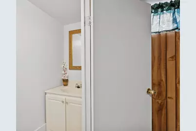 127 W Courtland Street, Mundelein, IL 60060 - Photo 13