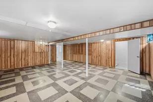 127 W Courtland St, Mundelein, IL 60060 - Photo 11