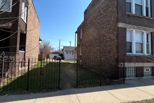 7459 S Champlain Ave, Chicago, IL 60619 - Photo 23
