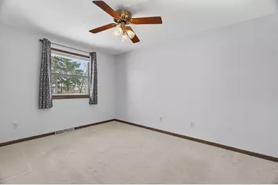 616 Ca Crest Drive, Shorewood, IL 60404 - Photo 17