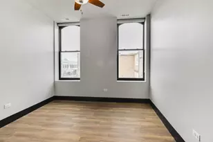 6 E Downer Pl, Aurora, IL 60505 - Photo 15