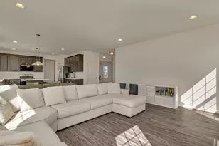 5815 Fairview Ln, Hoffman Estates, IL 60192 - Photo 7