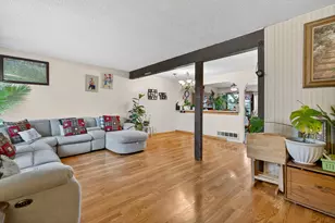 5525 Pebblebeach Dr, Hanover Park, IL 60133 - Photo 3