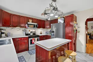 5525 Pebblebeach Dr, Hanover Park, IL 60133 - Photo 7