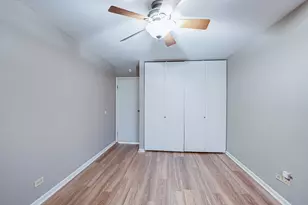 5801 Oakwood Dr, Lisle, IL 60532 - Photo 13