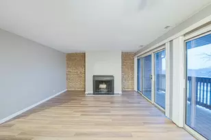 5801 Oakwood Dr, Lisle, IL 60532 - Photo 3