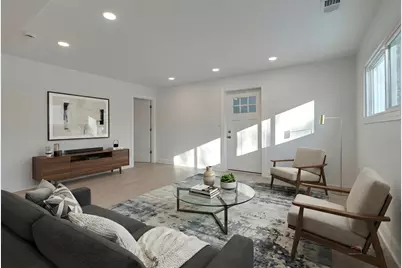 2233 Heathercliff Drive, Green Oaks, IL 60048 - Photo 7