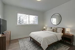 2233 Heathercliff Dr, Green Oaks, IL 60048 - Photo 5