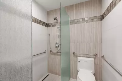 6 The Court Of Lagoon View, Northbrook, IL 60062 - Photo 17