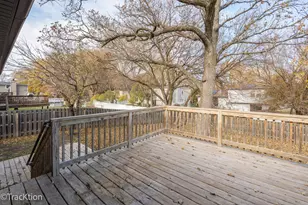 672 Londonberry Ln, Bolingbrook, IL 60440 - Photo 15