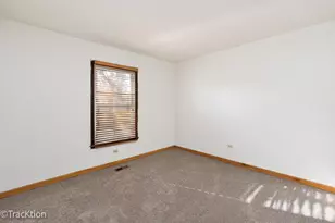 672 Londonberry Ln, Bolingbrook, IL 60440 - Photo 11