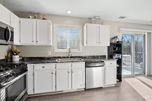 1357 Sunrise Ln, Gurnee, IL 60031 - Photo 5