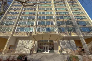 336 W Wellington Ave, Chicago, IL 60657 - Photo 1