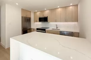 336 W Wellington Ave, Chicago, IL 60657 - Photo 5