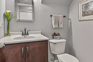 3S110 Timber Dr, Warrenville, IL 60555 - Photo 11