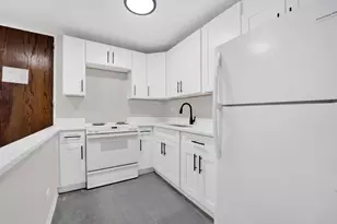 720 W Gordon Terrace, Chicago, IL 60613 - Photo 7