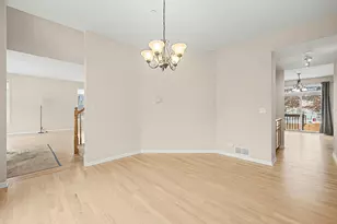 5657 Angouleme Ln, Hoffman Estates, IL 60192 - Photo 13