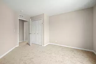 5657 Angouleme Ln, Hoffman Estates, IL 60192 - Photo 19