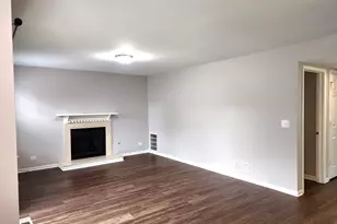 1186 Blackburn Dr, Grayslake, IL 60030 - Photo 9