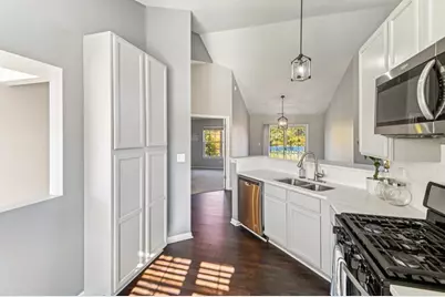 2227 Waterleaf Court #203, Naperville, IL 60564 - Photo 9