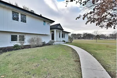 263 Bobwhite Lane, Bloomingdale, IL 60108 - Photo 3