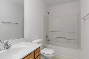 71 Monarch Dr, Streamwood, IL 60107 - Photo 15