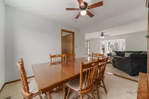 3612 W Drake Ct, McHenry, IL 60050 - Photo 7