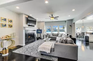 10S330 Oneill Dr, Burr Ridge, IL 60527 - Photo 5