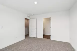 385 Summit Cir, Lombard, IL 60148 - Photo 15