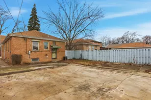 11721 S Maplewood Ave, Chicago, IL 60655 - Photo 19