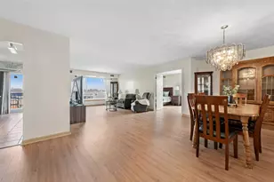 3700 Capri Ct, Glenview, IL 60025 - Photo 3